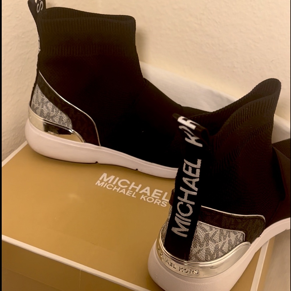 Michael Kors Sterling Sock Bootie Sneakers 9